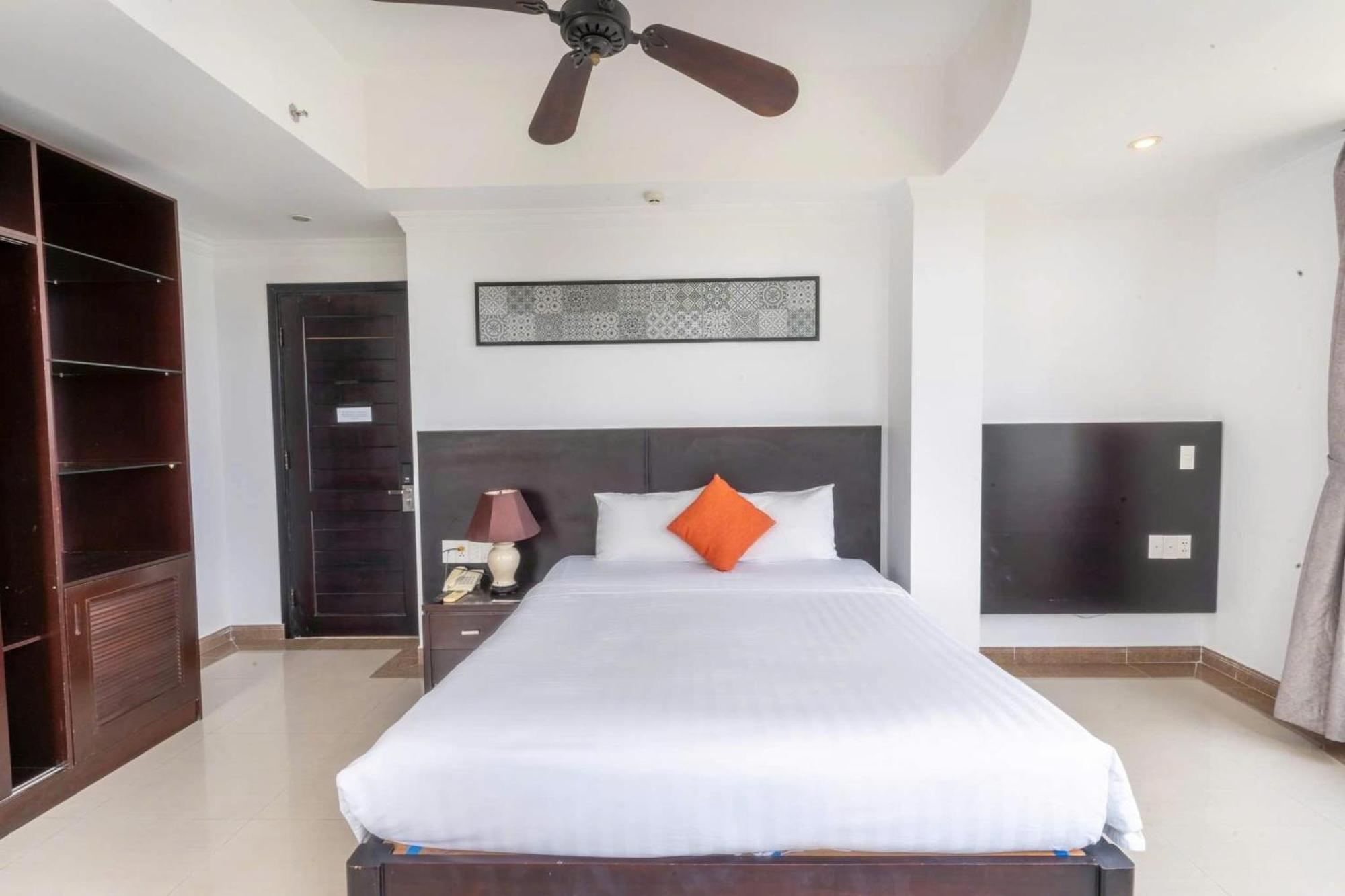 Queen Palace Sea View Hotel 岘港 外观 照片